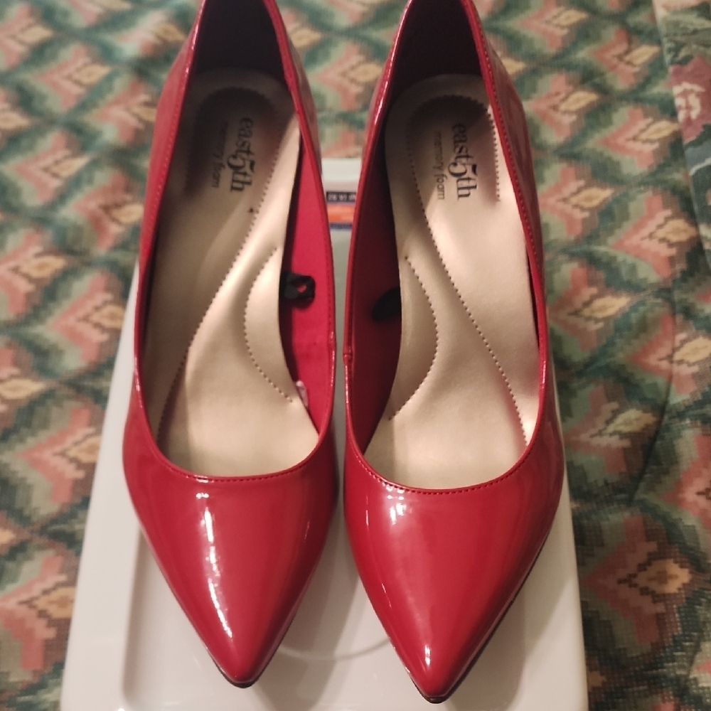 Red Enzo Angiolini Women's Pumps